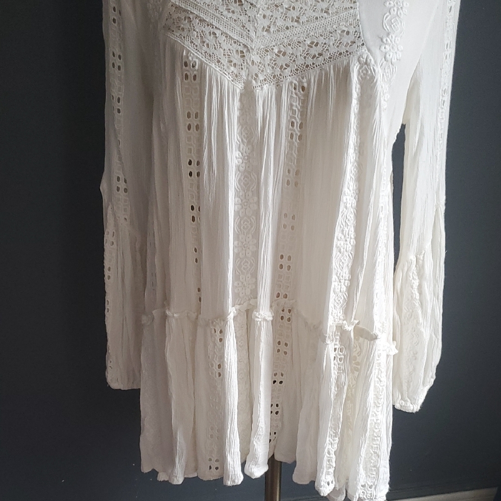 Free People White Lace Tunic Boho Eyelet Babydoll Blouse Size XS. - Picture 2 of 11